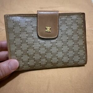 *SOLD*Vintage Celine Beige and Brown kisslock Wallet